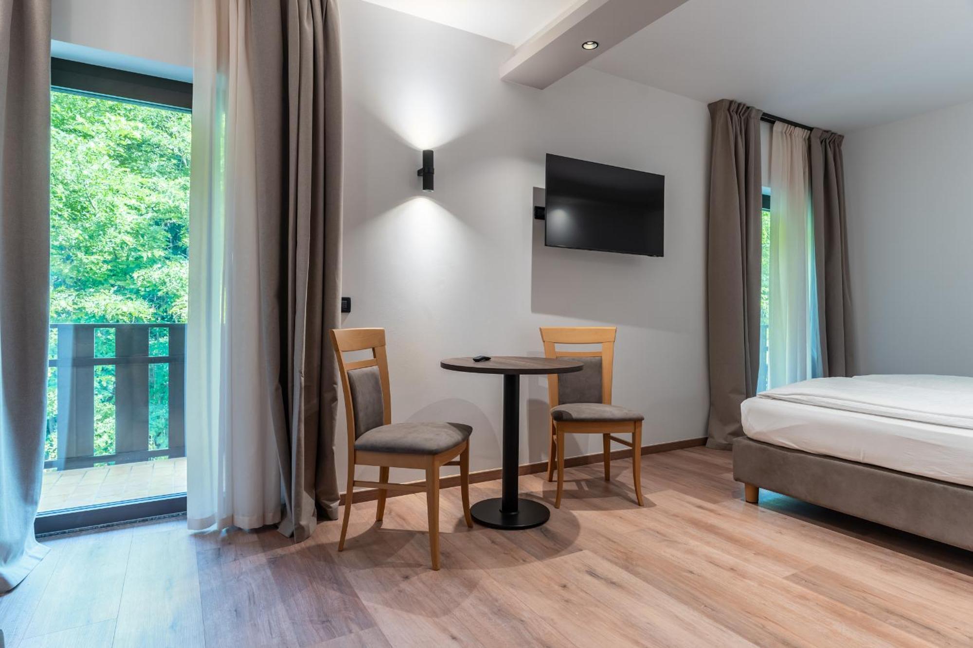 Hotel Ariston Levico Terme Exterior photo