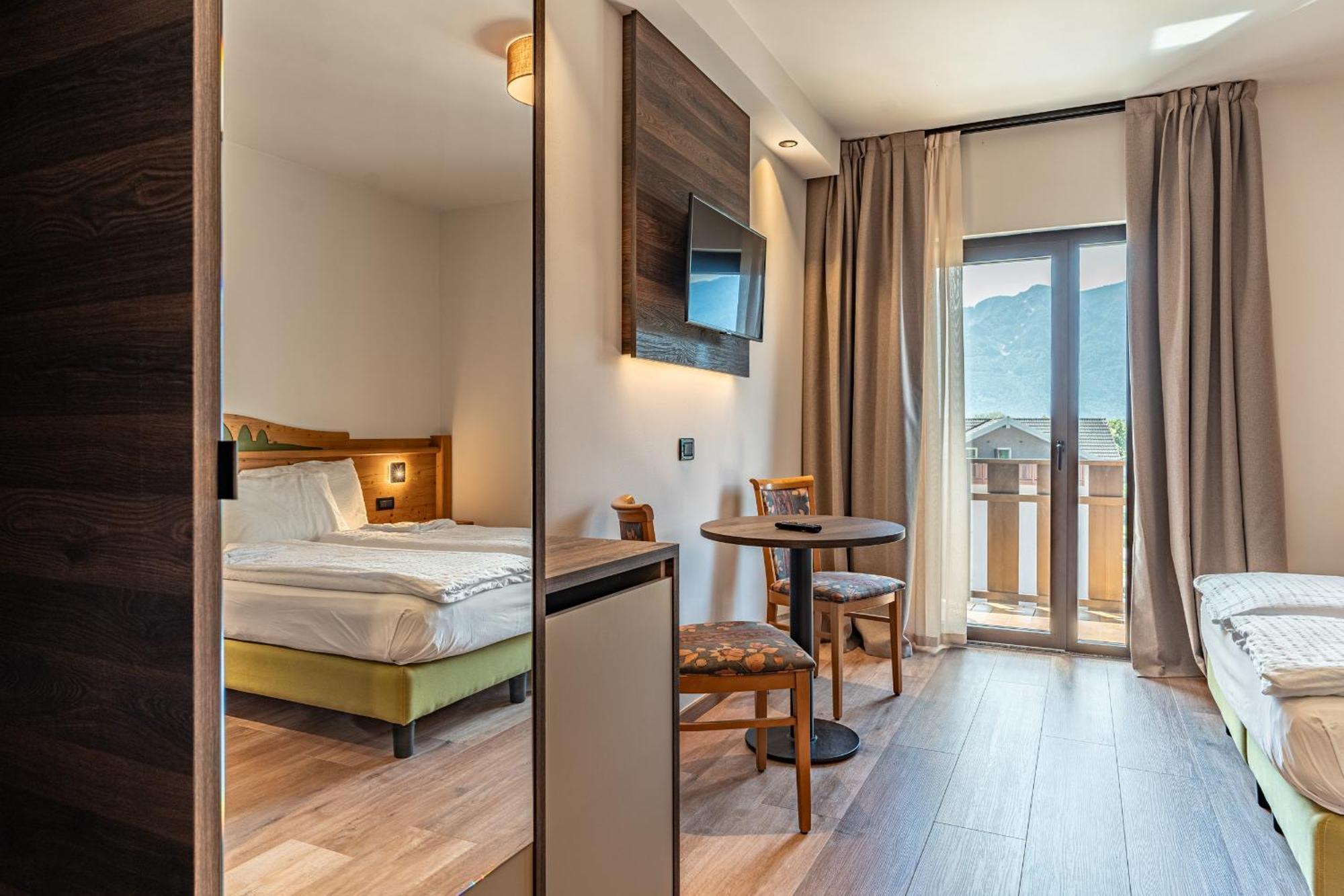 Hotel Ariston Levico Terme Exterior photo